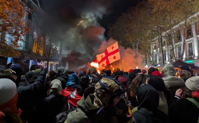 Соединенные Штаты и Великобритания ввели санкции против грузинских чиновников за подавление протестов