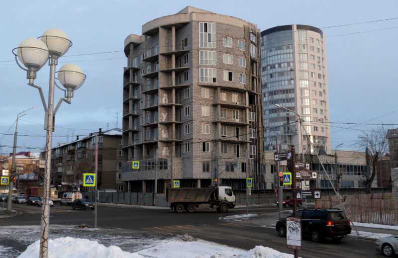 Арбитражный суд подтвердил отказ застройщика урегулировать спор по недостроенному объекту в центре Кургана