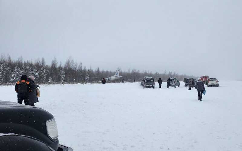 Самолёт, который выехал за пределы полосы в Нелькане, не получил повреждений