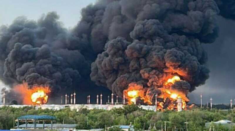 Спутники НАСА зафиксировали пожар на нефтебазе "Кристалл" в Энгельсе, который возник в результате атаки беспилотников