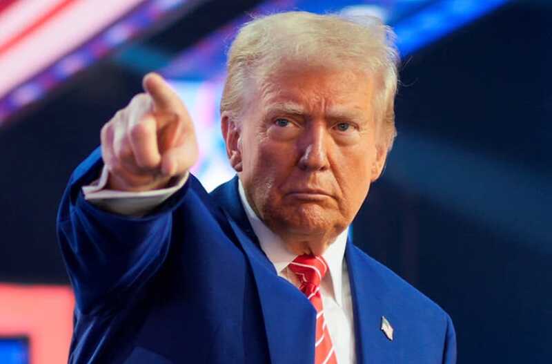 Трамп предложил усилить наказание за сжигание флага США