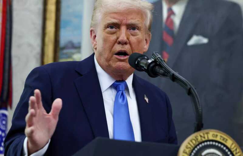 Трамп пошутил об ударах по Ирану и заявил о возможности переговоров