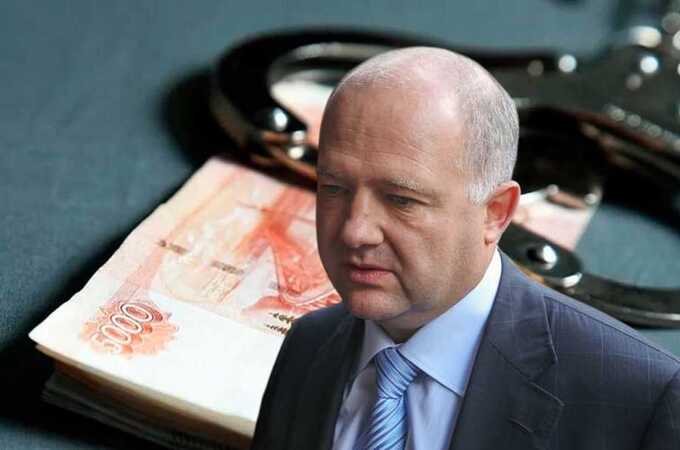 Top executive Dmitry Levin accused of using offshore trust for fraud