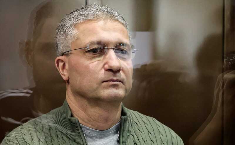 Тимура Иванова обвиняют в получении взятки в размере 152 миллионов рублей по контракту на поставку овощных консервов