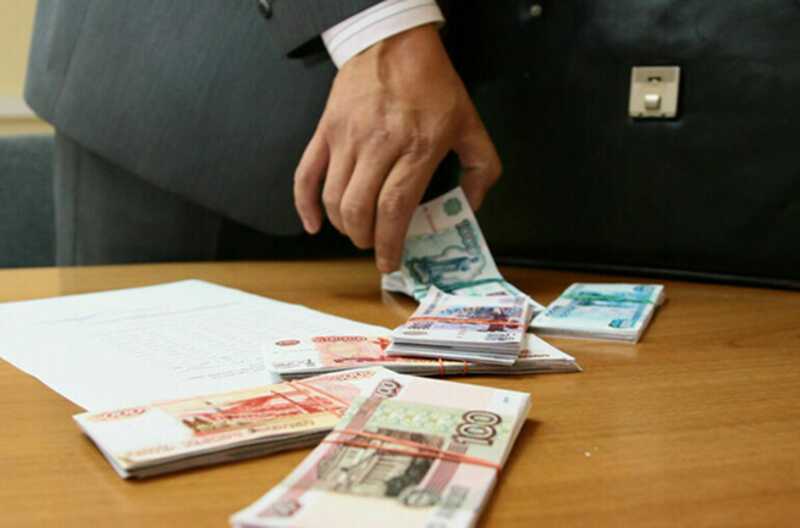 Экс-руководитель УЭБиПК Бриллиантов и его заместитель Михайлов получают доход от бизнеса благодаря своим связям в правоохранительных органах