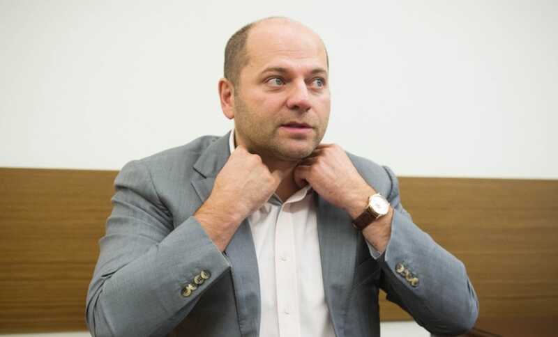 Депутат Илья Гафнер, который посоветовал россиянам уменьшить потребление пищи, ищет дорогу назад в заксобрание