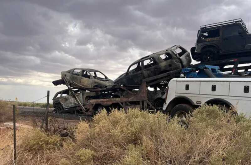 В Еврейской автономной области после ДТП полностью сгорели автовоз и бетономешалка
